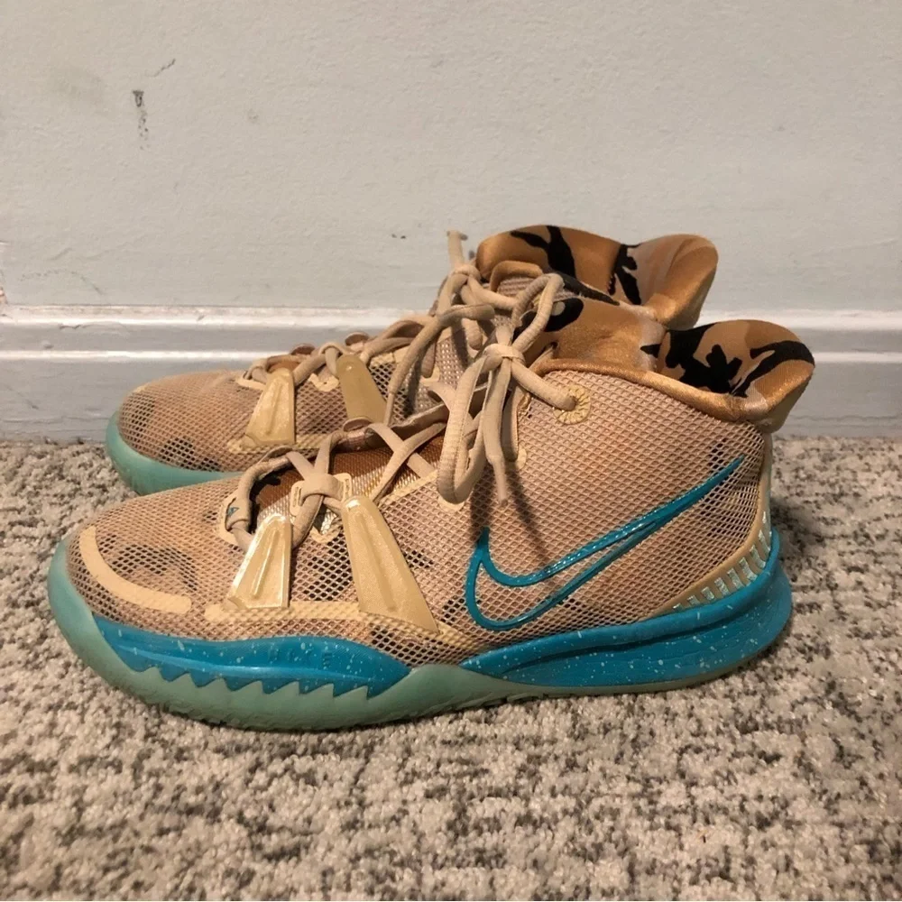 Nike Kyrie 7 Ripple Grade School Blue & Brown Camo Sneakers Size 6 Youth